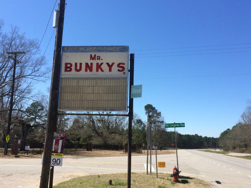 Mr Bunky`s Restaurant & Market